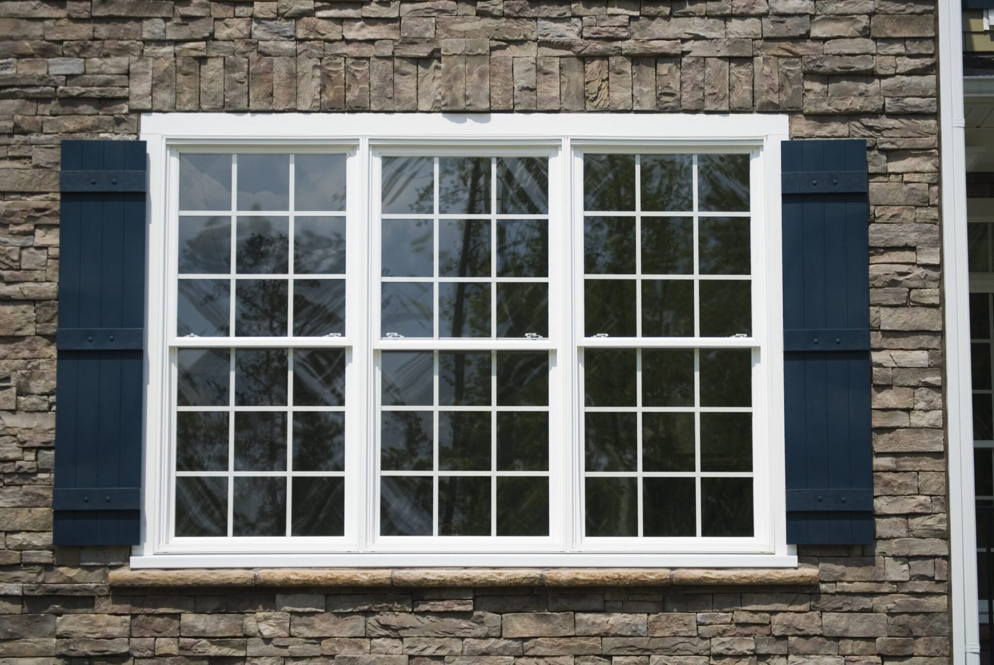 The Benefits of High-Performance Windows During the Summer